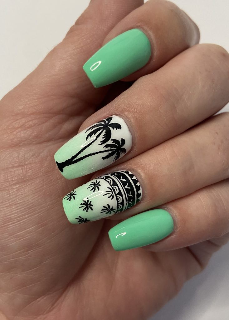 Green and White Ombré Nails